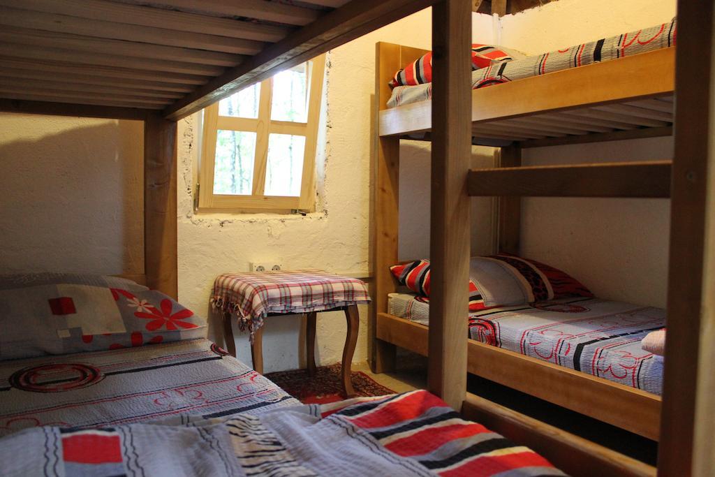 Camp Divlja Rijeka Hotel Hum Szoba fotó