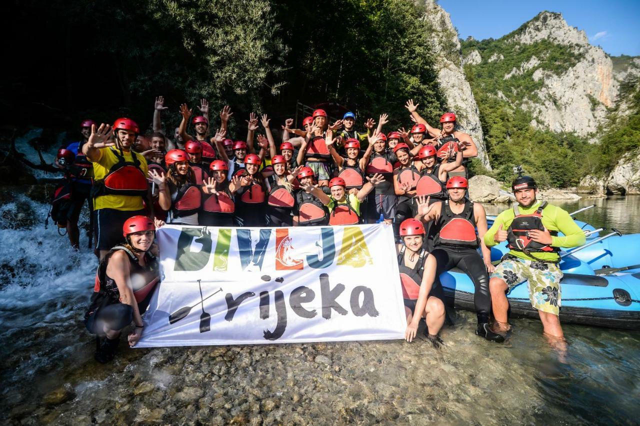 Camp Divlja Rijeka Hotel Hum Kültér fotó